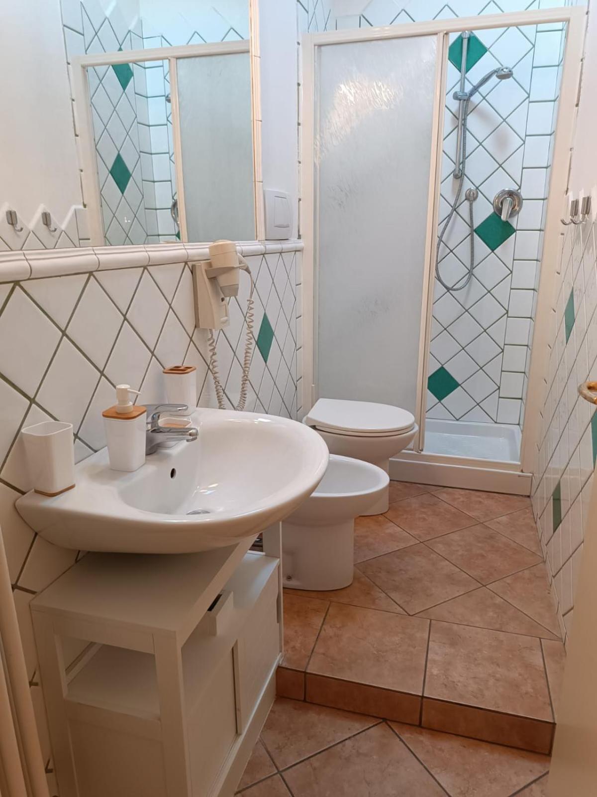 Int 4 - Suite Edoardo By Residence San Luca Bologna Esterno foto